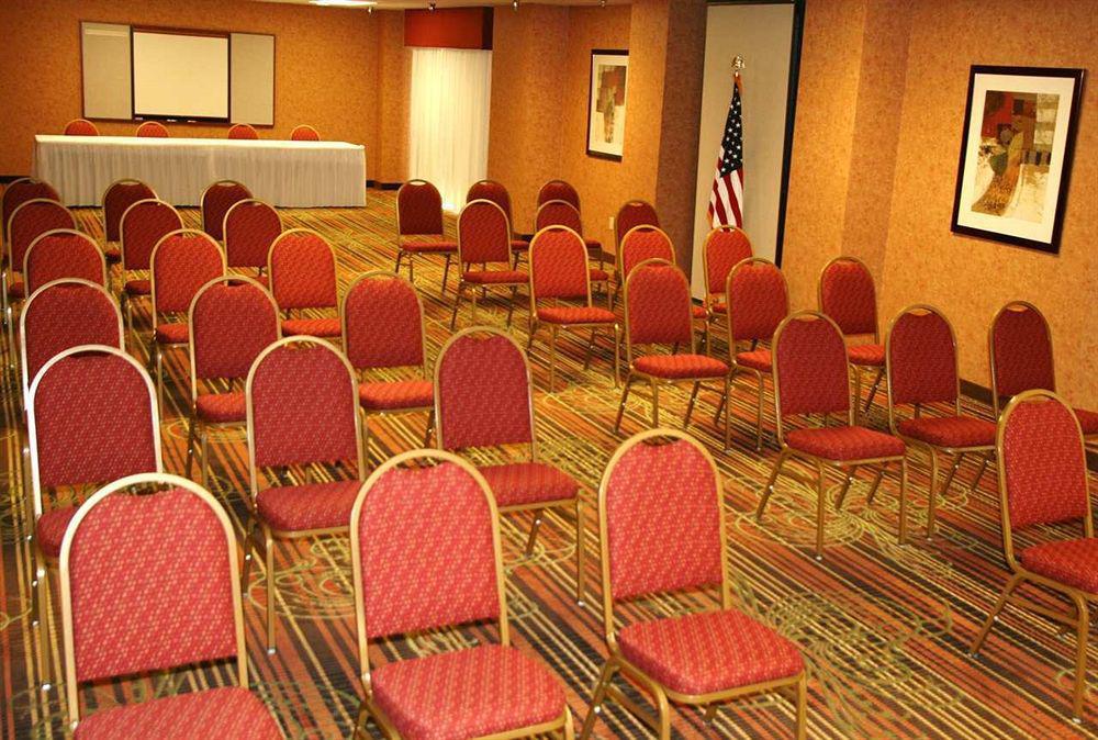 Hampton Inn & Suites Cleveland-Southeast-סטריטסבורו מתקנים תמונה