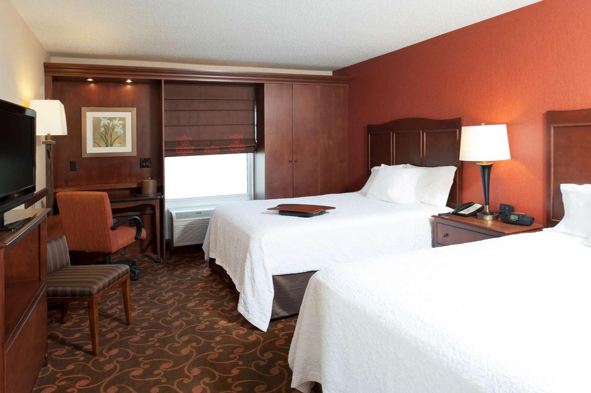 Hampton Inn & Suites Cleveland-Southeast-סטריטסבורו מראה חיצוני תמונה