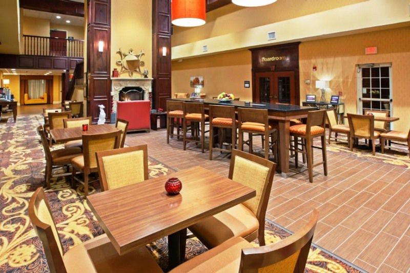 Hampton Inn & Suites Cleveland-Southeast-סטריטסבורו מראה חיצוני תמונה
