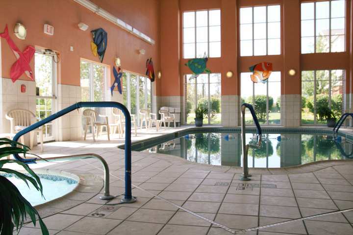 Hampton Inn & Suites Cleveland-Southeast-סטריטסבורו מתקנים תמונה
